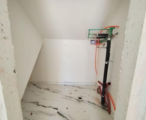 Propriété exceptionnelle à Fažana, super populaire, à 150 m de la plage, à vendre - pic 17