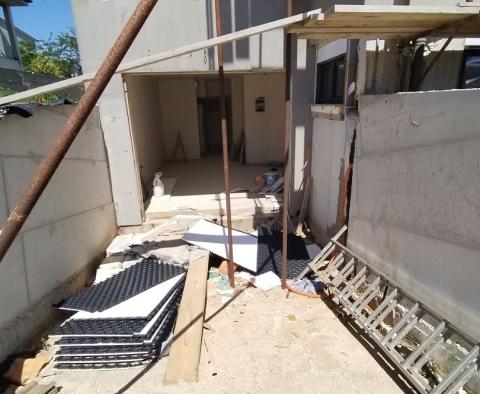 Propriété exceptionnelle à Fažana, super populaire, à 150 m de la plage, à vendre - pic 20