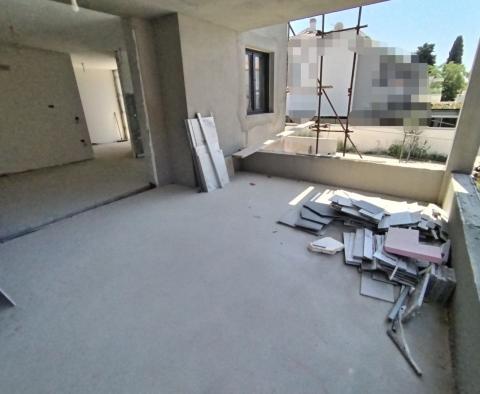 Propriété exceptionnelle à Fažana, super populaire, à 150 m de la plage, à vendre - pic 23