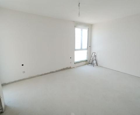 Propriété exceptionnelle à Fažana, super populaire, à 150 m de la plage, à vendre - pic 38
