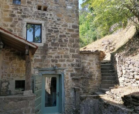 Kamenná pohádka v oblasti Motovun, na pozemku o rozloze 2891 m², na prodej - pic 55