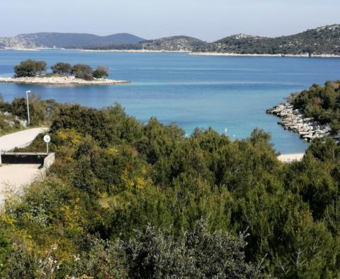 Villa moderne dans la région de Primosten, à seulement 50 mètres de la mer, à vendre - pic 3