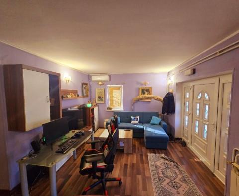 Appartement avec terrasse et vue sur la mer à Mali Losinj, à vendre - pic 6