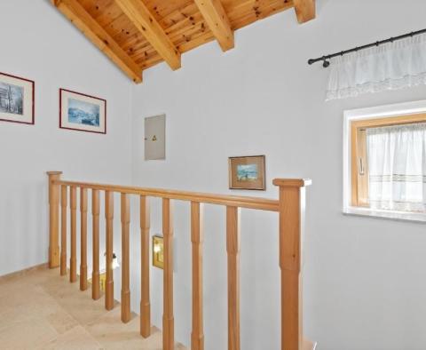 Deux maisons en pierre authentiques avec piscine à Kanfanar, région de Rovinj, à vendre - pic 37