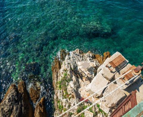 Pierwsza linia do morza w Rovinj - wspaniałe mieszkanie z 2 sypialniami na sprzedaż - pic 13