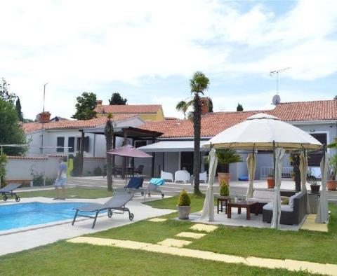 Seafront villa with pool in Pjescana Uvala, picturesque suburb of Pula! - pic 4