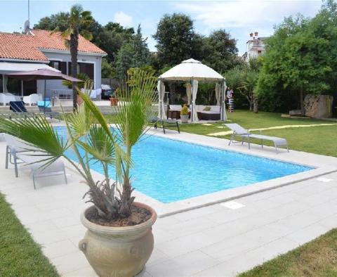 Seafront villa with pool in Pjescana Uvala, picturesque suburb of Pula! - pic 8