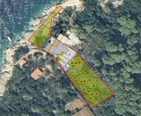 Две современные виллы на изолированном острове недалеко от Дубровника, которые могут быть объединены в одну виллу площадью 422 м2 и земельным участком 5656 м2. - фото 8
