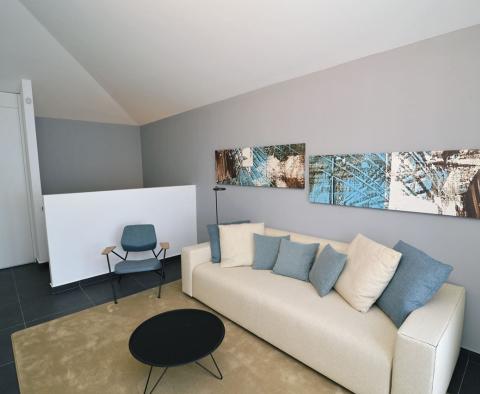Exklusive Wohnung mit 3 Schlafzimmern, nur 50 m vom Meer in Lovran, zu verkaufen - foto 5