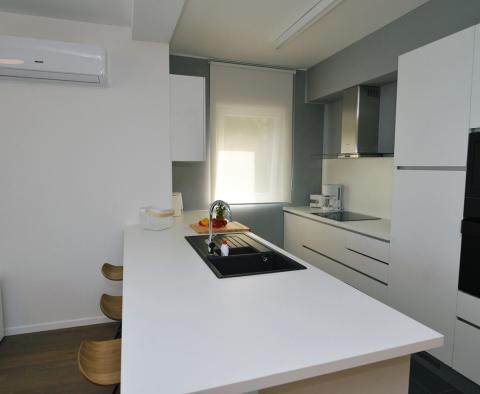 Exklusive Wohnung mit 3 Schlafzimmern, nur 50 m vom Meer in Lovran, zu verkaufen - foto 7