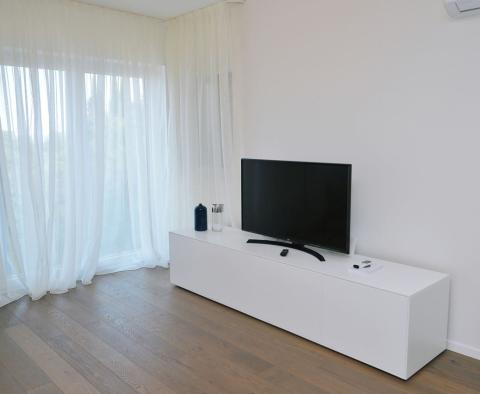 Exklusive Wohnung mit 3 Schlafzimmern, nur 50 m vom Meer in Lovran, zu verkaufen - foto 13