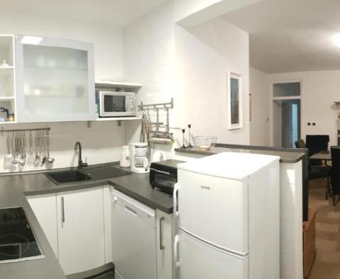 Maison d'appartements à 500 m de la mer à Supetar, à vendre - pic 22