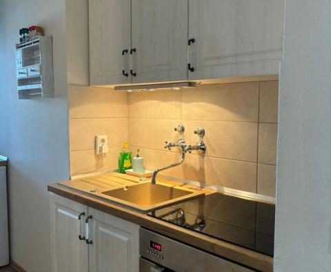 Appartement à Poreč, au bord de la mer, à vendre - pic 9