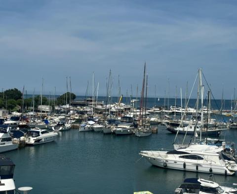 Appartement à Poreč, au bord de la mer, à vendre - pic 2