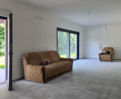 Neubau-Villa mit Pool in Labin, zu verkaufen - foto 14