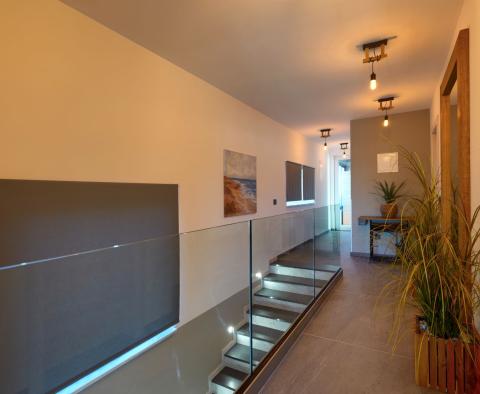 Schöne neu möblierte Villa in unmittelbarer Nähe der Stadt Pula, zu verkaufen - foto 16