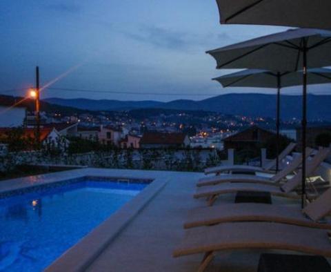 Unglaublich schöne moderne Villa mit Schwimmbad in Ciovo, Trogir! - foto 4
