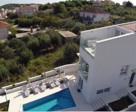 Unglaublich schöne moderne Villa mit Schwimmbad in Ciovo, Trogir! - foto 5
