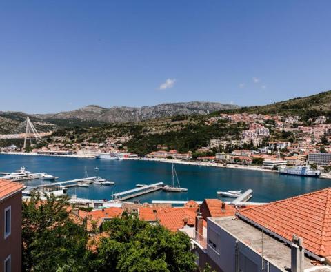 Belle pension avec 4 appartements dans la baie de Lapad avec de magnifiques vues sur la mer et piscine, à vendre - pic 3
