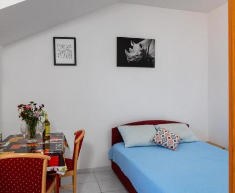 Belle pension avec 4 appartements dans la baie de Lapad avec de magnifiques vues sur la mer et piscine, à vendre - pic 7