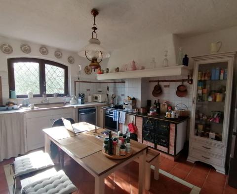 A unique rustic house with a view of the Brijuni Islands in Galizana, for sale! - pic 26