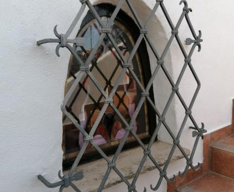 A unique rustic house with a view of the Brijuni Islands in Galizana, for sale! - pic 63