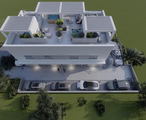 Csodálatos új triplex lakás Čiovo-n, 2. sor a tengertől, eladó - pic 25