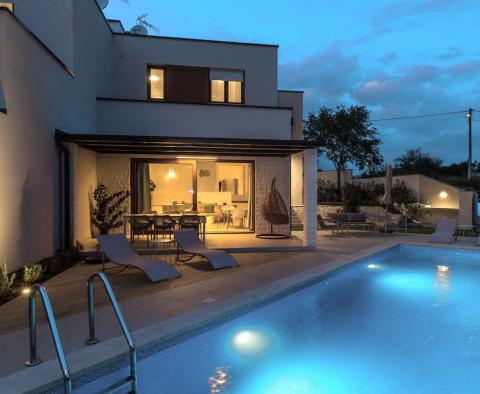 Maison moderne jumelée à Svetvinčenat, à vendre - pic 53