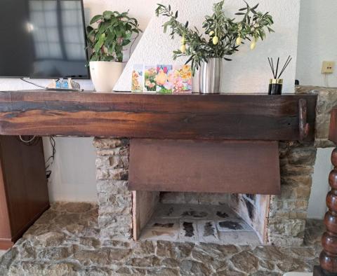 Három apartmanos ház Segetben, 60 m-re a tengertől, eladó - pic 11