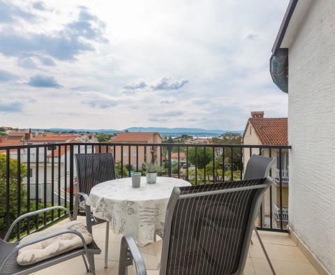 Apartmenthaus mit zwei Schwimmbädern und Meerblick, 300 m vom Meer entfernt, zu verkaufen - foto 5