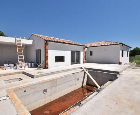 Nouvelle villa moderne de plain-pied dans un emplacement calme à Ližnjan, à vendre - pic 4