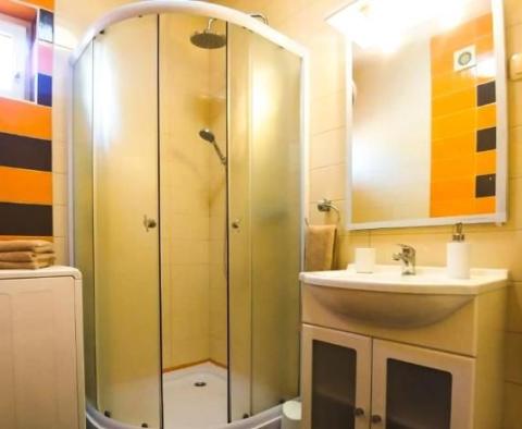 Appartement avec 2 chambres, vue sur la mer et piscine commune, à seulement 300 m de la côte ! à Medulin, à vendre - pic 19