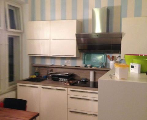 Appartement à Pećine, Rijeka, en première ligne de la mer, à vendre - pic 11