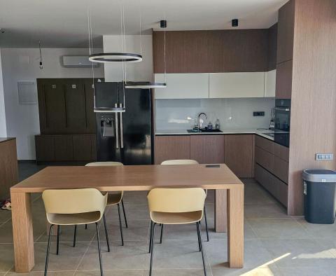 Villa moderne avec piscine à Punat, à 500m de la mer, à vendre - pic 5