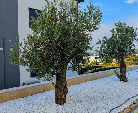 Villa moderne avec piscine à Punat, à 500m de la mer, à vendre - pic 8