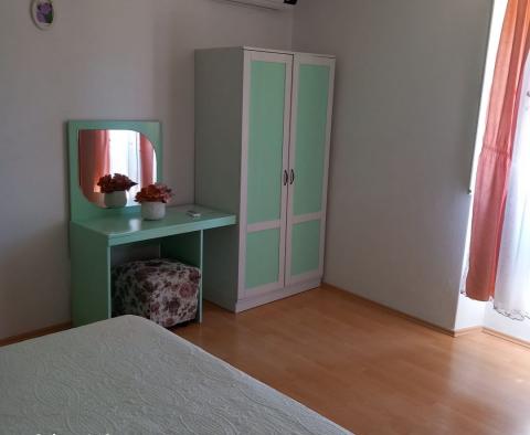 Maison en pierre avec deux appartements et vue sur la mer à Veli Losinj, à vendre - pic 3