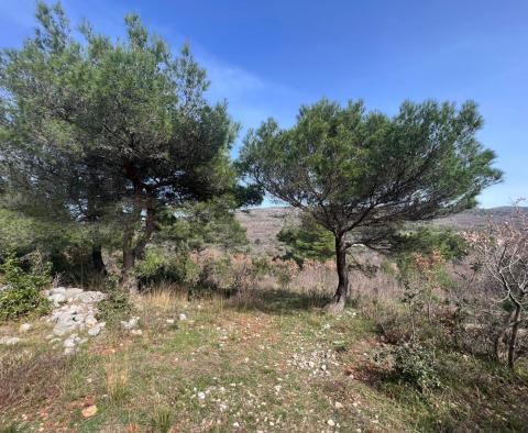 Grand terrain urbain avec vue panoramique sur la mer dans la région de Rabac, à vendre - pic 4