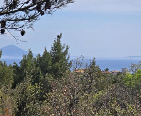 Grand terrain urbain avec vue panoramique sur la mer dans la région de Rabac, à vendre - pic 7