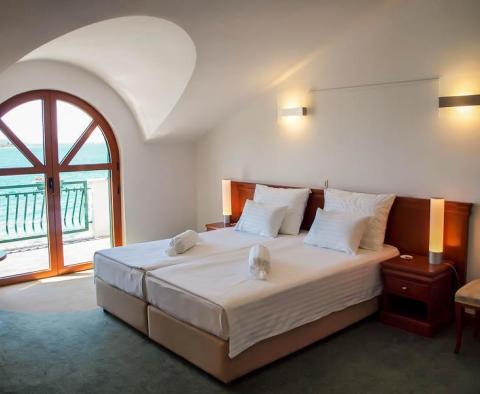 Jeden z nejlepších hotelů v oblasti Šibenik je nabízen k prodeji - velmi vzácná příležitost ke koupi prvotřídního přímořského hotelu! - pic 4