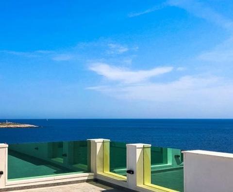 Brandneue Villa am Meer in ruhiger Umgebung von Rogoznica mit herrlichem Meerblick – JETZT FERTIG! - foto 6