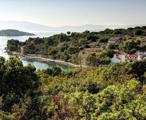 Tengerparti villa saját stranddal és mólóval - első vonal a tenger felé Solta szigetén! - pic 3