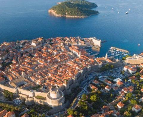 Gyönyörű régi felújított ház csodálatos kilátással Dubrovnikra a város szívében. - pic 2