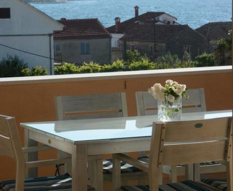 Nice villa of two apartments just 100 meters from the sea in popular and friendly Petrcane! - pic 5