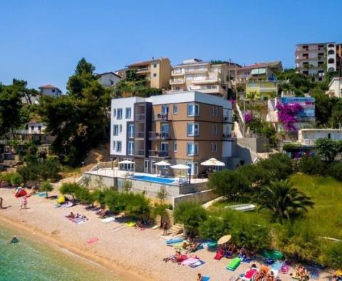 Fantasztikus tengerparti telek eladó az Omis Riviérán a strand közelében - apartmanszálloda építésére alkalmas! - pic 3