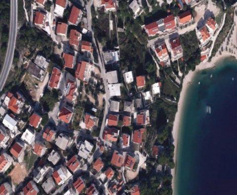 Fantastisches Strandgrundstück zum Verkauf an der Riviera von Omis in der Nähe von Strandlinie - gedacht für Apart-Hotel Bau! - foto 14