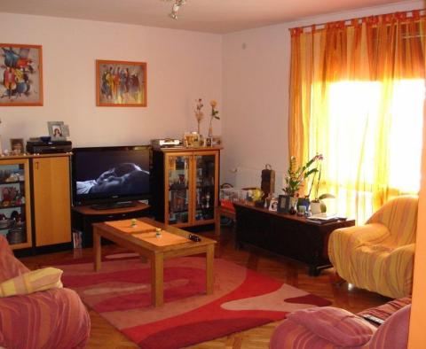 THREE-STOREY HOUSE WITH A SPACIOUS GARDEN SITUATED IN CENTER OF TRIBUNJ! - pic 14