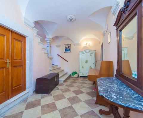 Gorgeous duplex in medieval palazzo in Old Dubrovnik 