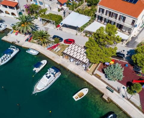 Великолепный прибрежный отель с рестораном и бассейном в престижном пригороде Дубровника - фото 6