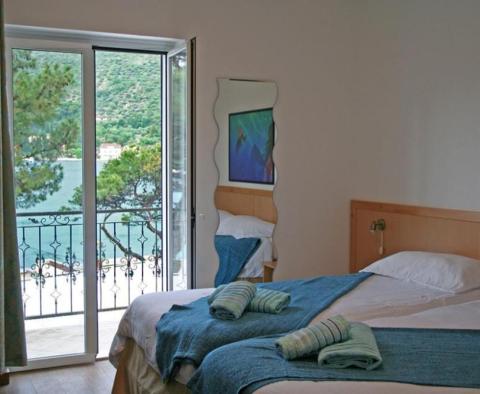 Magnifique hôtel en bord de mer avec restaurant et piscine dans la prestigieuse banlieue de Dubrovnik - pic 11