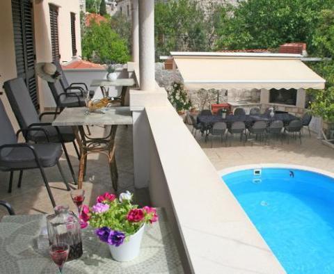 Magnifique hôtel en bord de mer avec restaurant et piscine dans la prestigieuse banlieue de Dubrovnik - pic 17